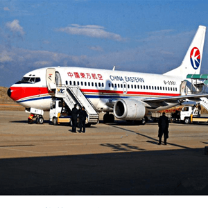 大武机场货运航空快运业稳步发展的原因是什么？